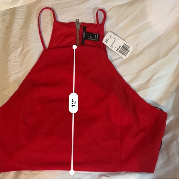 Forever 21 Large Vibrant Red Sleeveless Crop Top NWT Perfect Summer style. - Picture 4 of 7